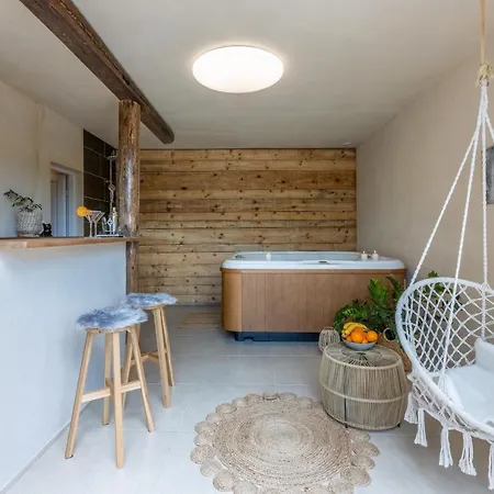 Bell Aria Villa *