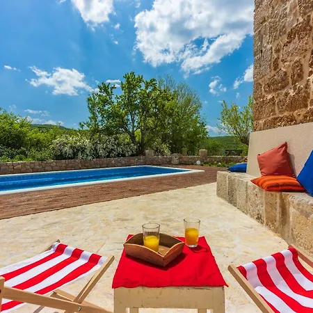 Bell Aria Villa *